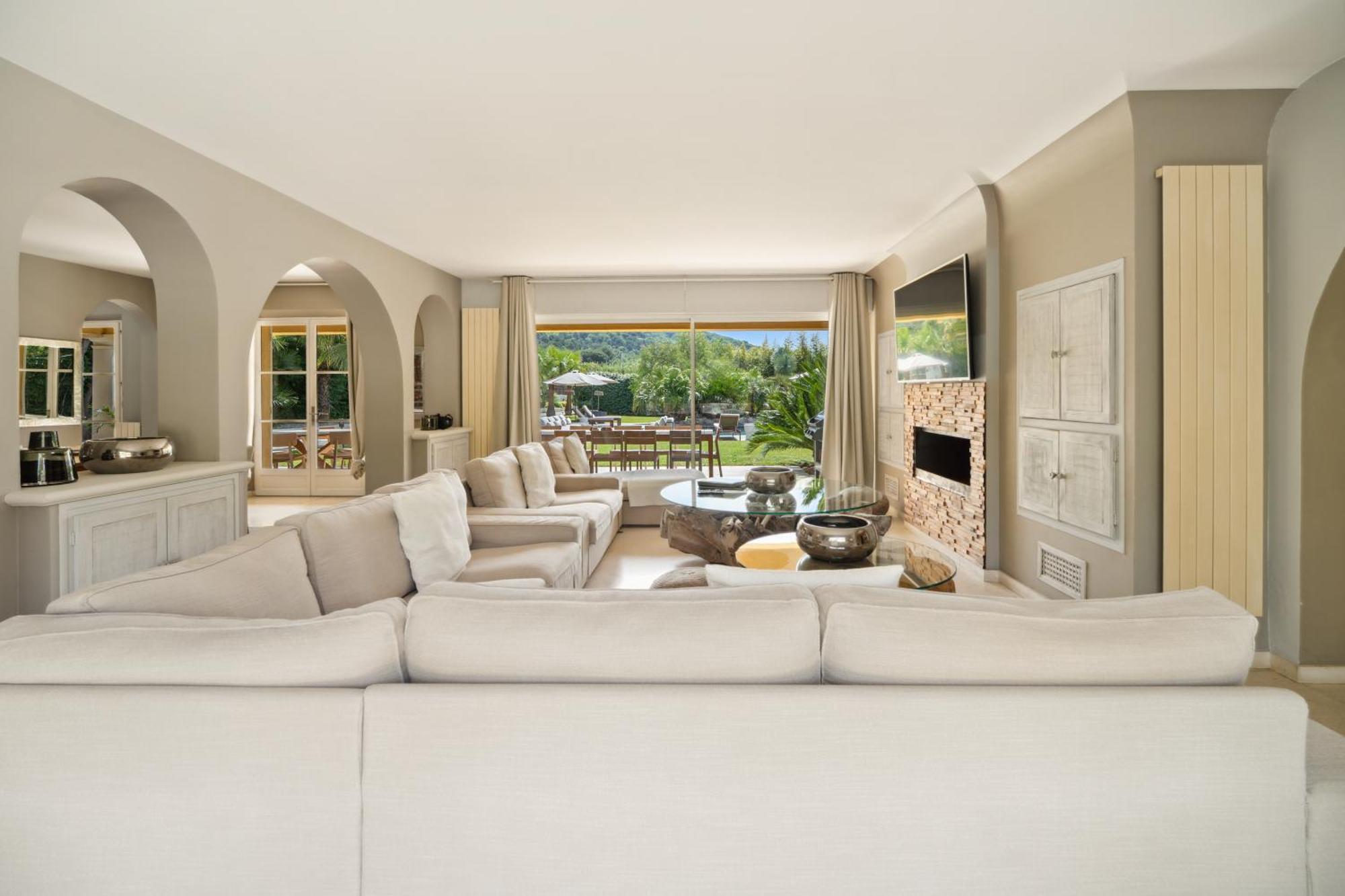 Grande Villa St-Tropez Area Avec Piscine Chauffee Gassin Exteriör bild